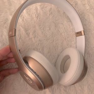 Beats by Dre Solo 2 Gold Edition!